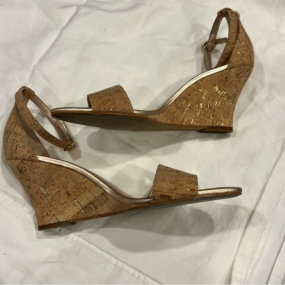 Lilly Pulitzer size 10 Bridgette Wedge cork gold ankle strap sandals dress shoe - Picture 4 of 16